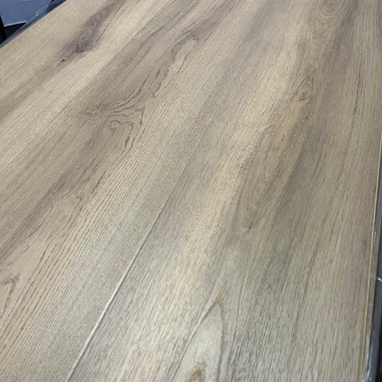 Lot 26m2 laminaat heaven oak breed 8mm