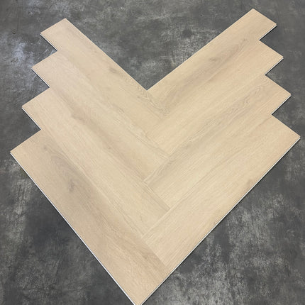 Rigid click PVC visgraat S04 greige 6mm geïntegreerde ondervloer