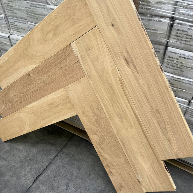 Lot 10,8m2 parket half-massief eik visgraat invisible 14mm/3mm