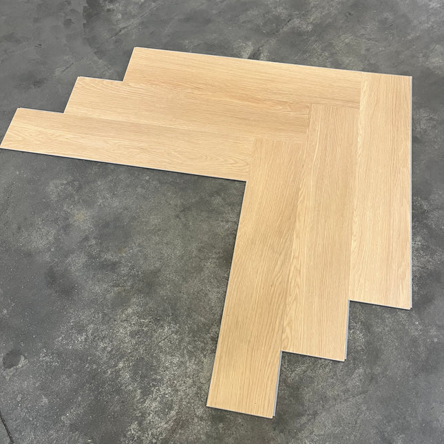 Rigid click PVC visgraat vanille oak 5,5mm geïntegreerde ondervloer