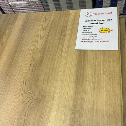 Lot 26m2 laminaat heaven oak breed 8mm