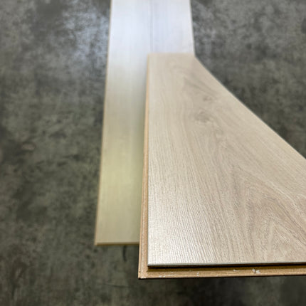 Lot 17,4m2 laminaat legato licht 8mm
