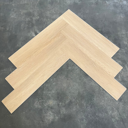Rigid click PVC visgraat vanille oak 5,5mm geïntegreerde ondervloer