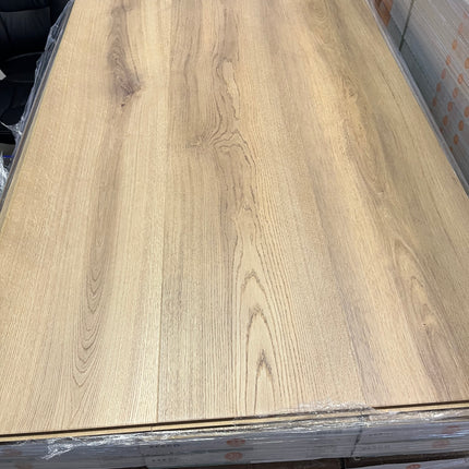Lot 26m2 laminaat heaven oak breed 8mm