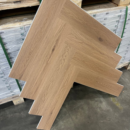 Rigid click PVC visgraat brown 5mm geïntegreerde ondervloer
