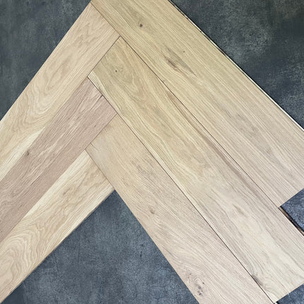 Lot 10,8m2 parket half-massief eik visgraat invisible 14mm/3mm