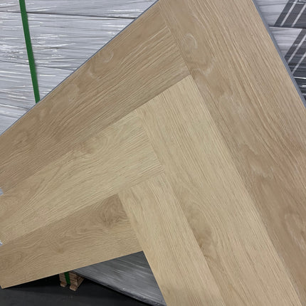 Rigid click PVC visgraat botanisch beige 5,3mm geïntegreerde ondervloer