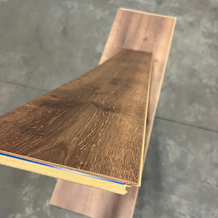 Laminaat bellemont bruin 8mm waterbestendig