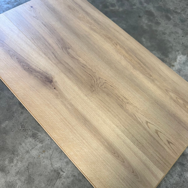 Lot 26m2 laminaat heaven oak breed 8mm