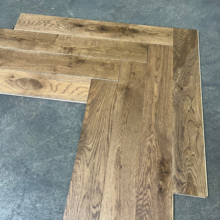Parket massief eik visgraat smoked 15mm
