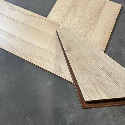 Laminaat luxury visgraat beige 12mm waterbestendig