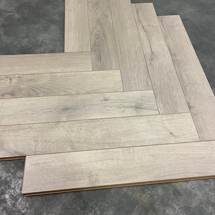Laminaat luxury visgraat grijs 12mm waterbestendig goedkoop
